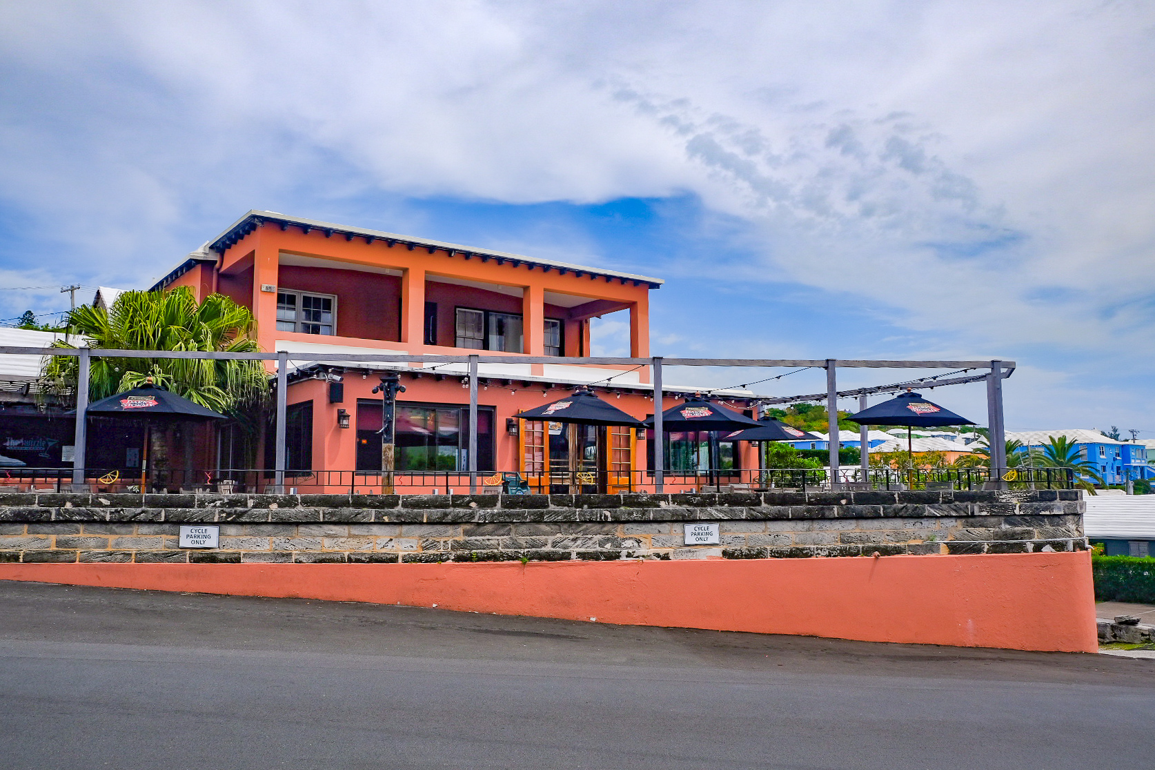 Swizzle Inn
